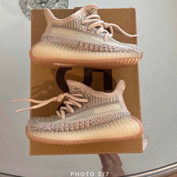 Yeezy Boost 350 Infant Size 4k Citrin - Picture 1 of 4
